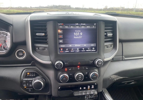 Dodge RAM cena 109900 przebieg: 40458, rok produkcji 2019 z Rzeszów małe 781